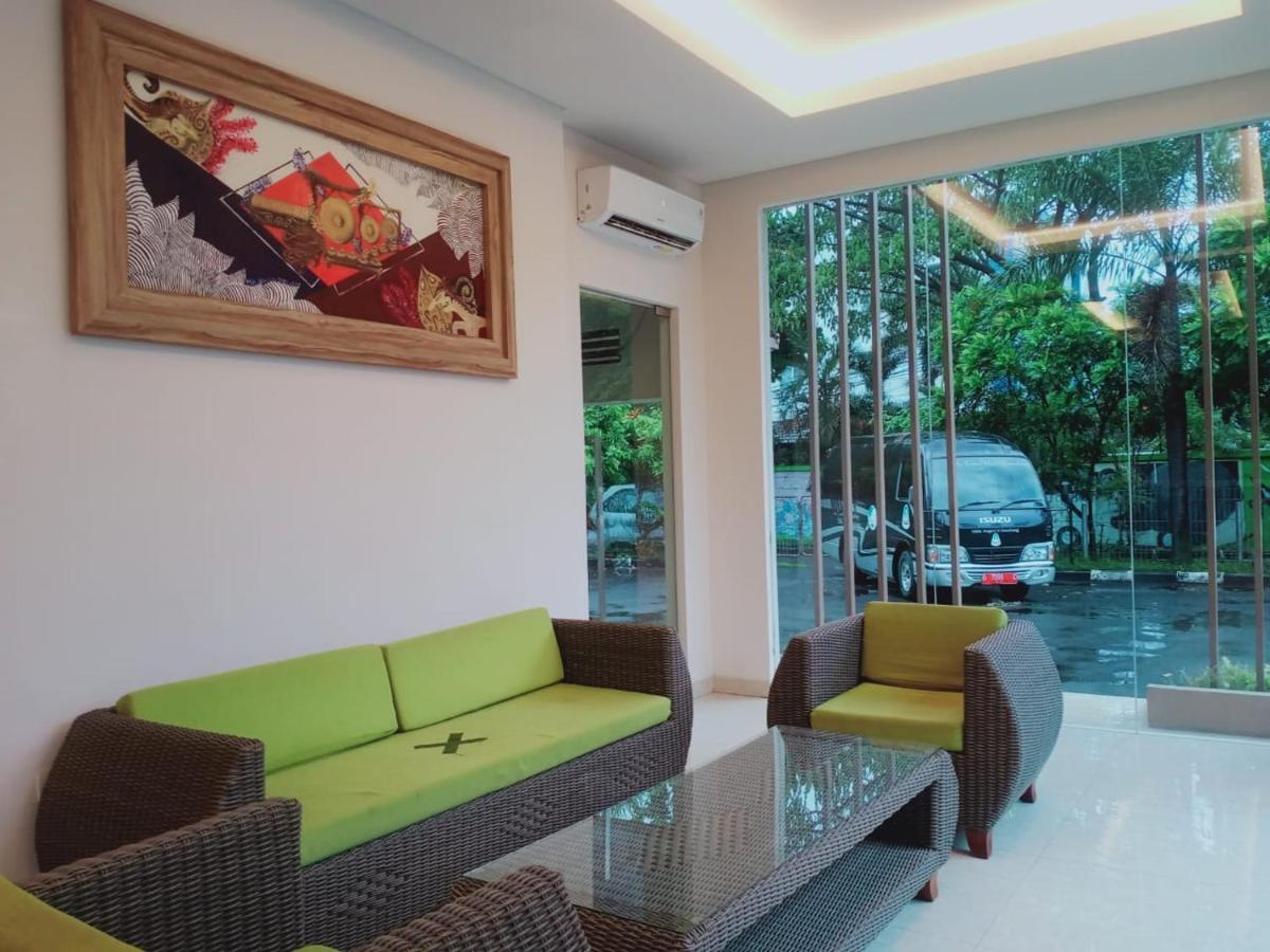 Oyo 90102 Edotel Hotel By Dbest Hospitality 万隆 外观 照片